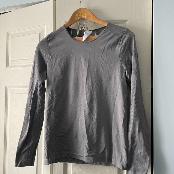 Fabletics Long Sleeve Shirt - Picture 1 of 4